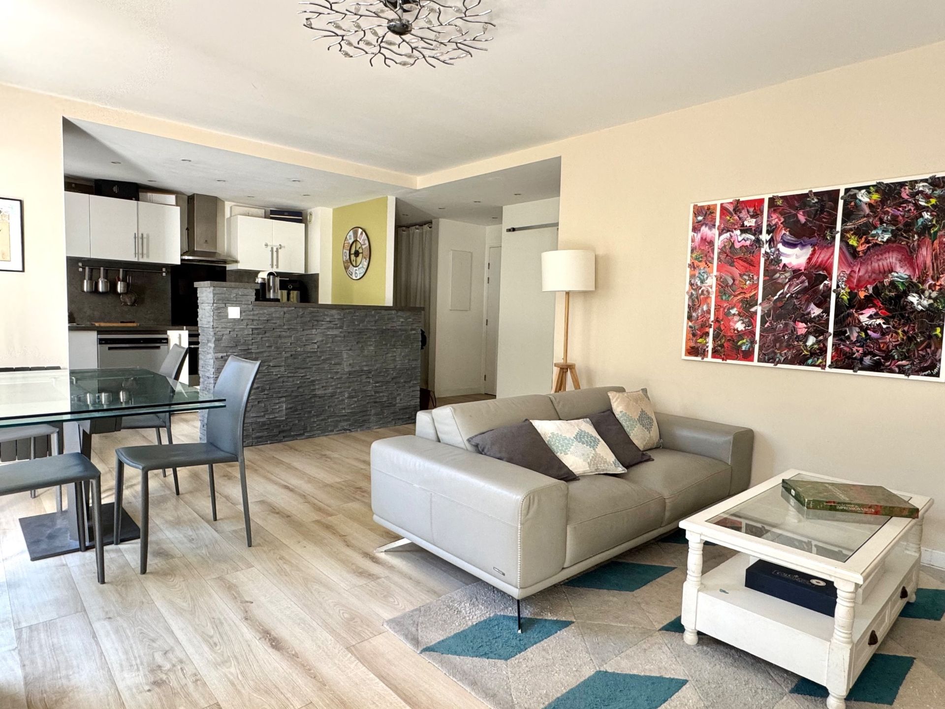 Acheter Appartement 4&nbsp;Pièces 81.77&nbsp;m² Rueil-Malmaison