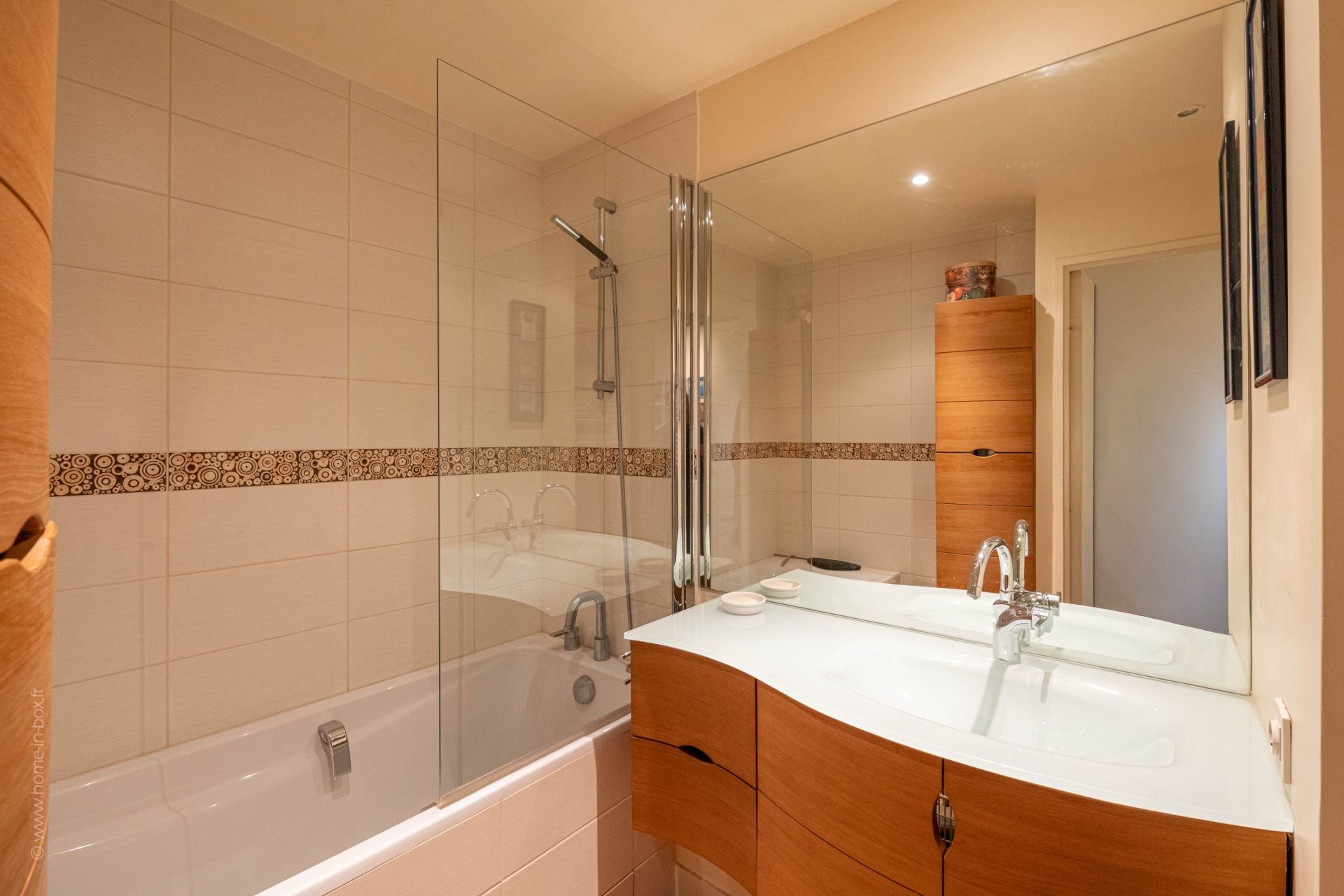 Acheter Appartement 4&nbsp;Pièces 88.91&nbsp;m² Suresnes