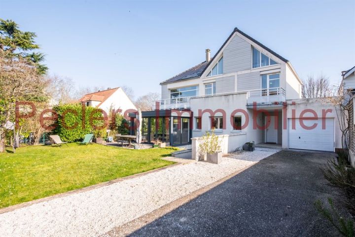 maison 8 pièces en vente sur RUEIL MALMAISON (92500)
