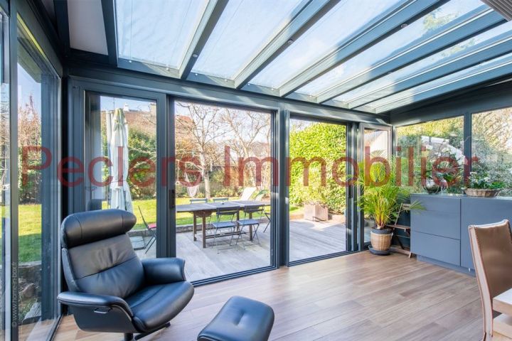 maison 8 pièces en vente sur RUEIL MALMAISON (92500) Vente Maison Rueil-Malmaison 92500 269.6 m²