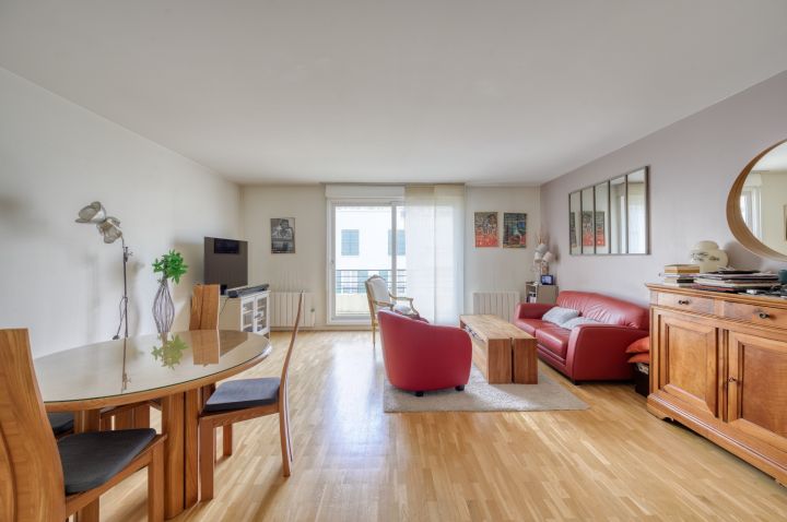 appartement 5 pièces en vente sur RUEIL MALMAISON (92500) Vente Appartement Rueil-Malmaison 92500 100.12 m²