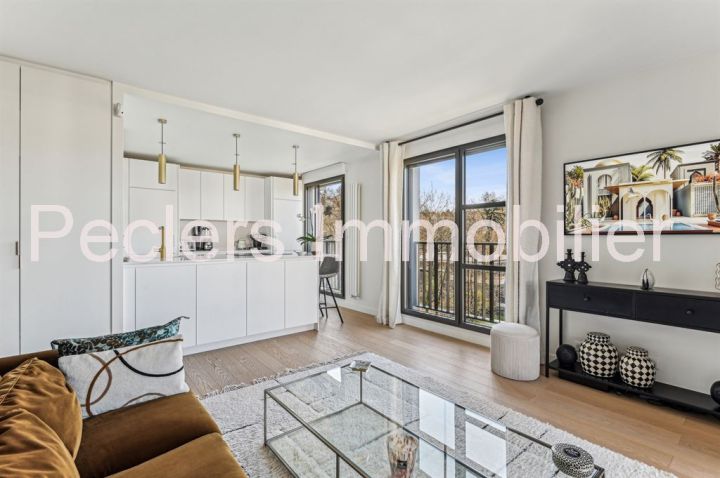 appartement 4 pièces en vente sur RUEIL MALMAISON (92500) Vente Appartement Rueil-Malmaison 92500 87.01 m²