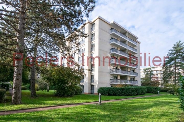 appartement 5 pièces en vente sur RUEIL MALMAISON (92500)