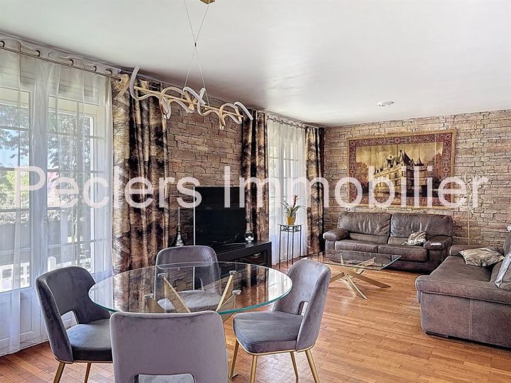 maison 7 pièces en vente sur RUEIL MALMAISON (92500) Vente Maison Rueil-Malmaison 92500 158 m²