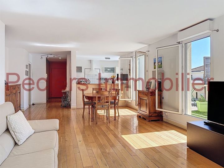 appartement 6 pièces en vente sur RUEIL MALMAISON (92500) Vente Appartement Rueil-Malmaison 92500 135.79 m²