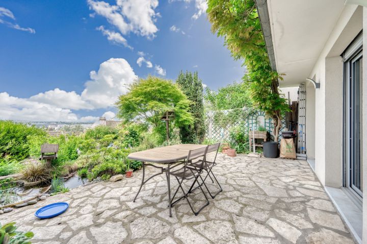 maison 7 pièces en vente sur RUEIL MALMAISON (92500) Vente Maison Rueil-Malmaison 92500 156 m²
