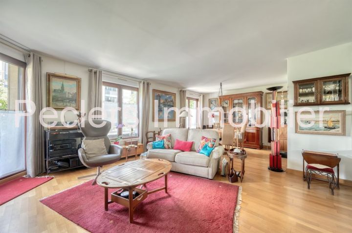appartement 3 pièces en vente sur RUEIL MALMAISON (92500) Vente Appartement Rueil-Malmaison 92500 87.08 m²