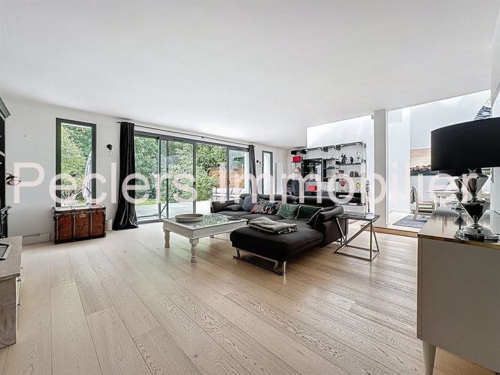 maison 7 pièces en vente sur RUEIL MALMAISON (92500) Vente Maison Rueil-Malmaison 92500 336 m²