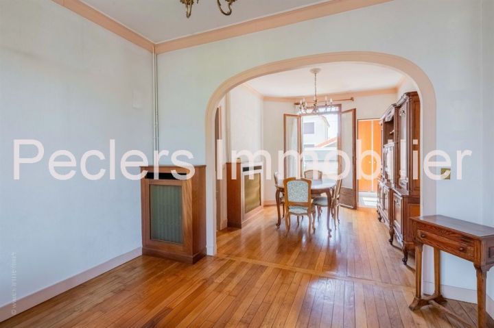 maison 6 pièces en vente sur RUEIL MALMAISON (92500) Vente Maison Rueil-Malmaison 92500 101.49 m²