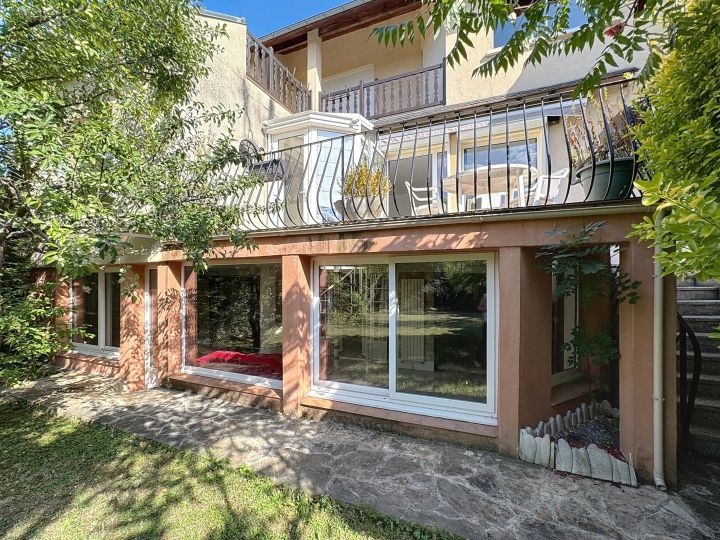maison 11 pièces en vente sur RUEIL MALMAISON (92500) Vente Maison Rueil-Malmaison 92500 219.58 m²