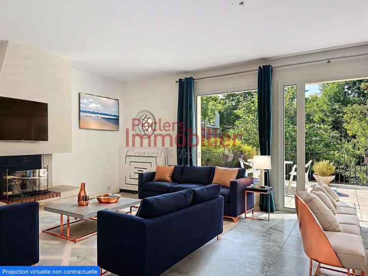maison 11 pièces en vente sur RUEIL MALMAISON (92500) Vente Maison Rueil-Malmaison 92500 219.58 m²