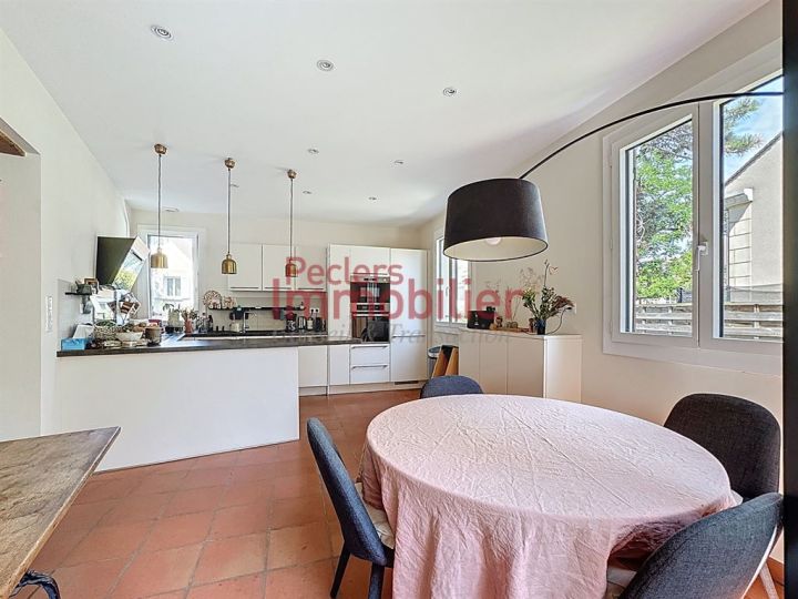 maison 5 pièces en vente sur RUEIL MALMAISON (92500) Vente Maison Rueil-Malmaison 92500 165 m²