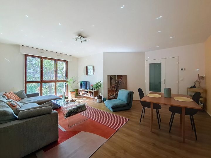 appartement 2 pièces en vente sur RUEIL MALMAISON (92500) Vente Appartement Rueil-Malmaison 92500 55.61 m²