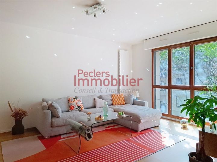 appartement 2 pièces en vente sur RUEIL MALMAISON (92500) Vente Appartement Rueil-Malmaison 92500 55.61 m²