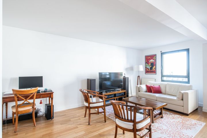 appartement 5 pièces en vente sur RUEIL MALMAISON (92500) Vente Appartement Rueil-Malmaison 92500 125.75 m²
