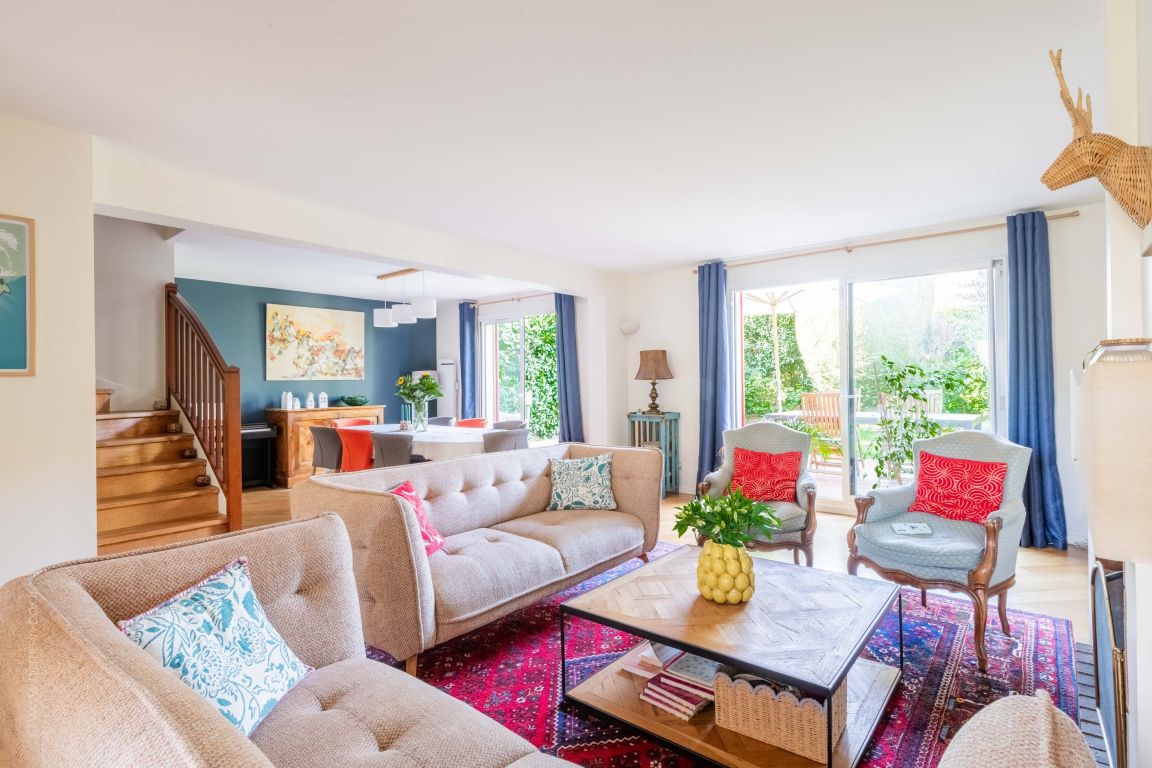 Louer Maison 6 Pièces 184.69 m² Rueil-Malmaison