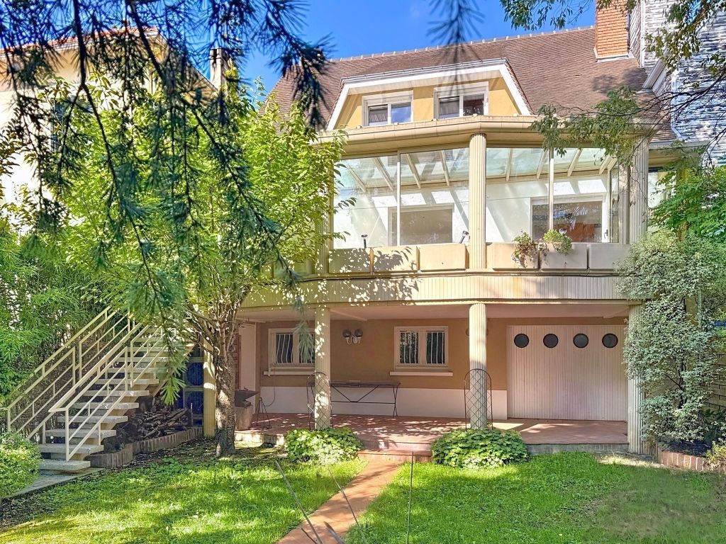 maison 7 Pièces en vente sur RUEIL MALMAISON (92500) - Plus de details