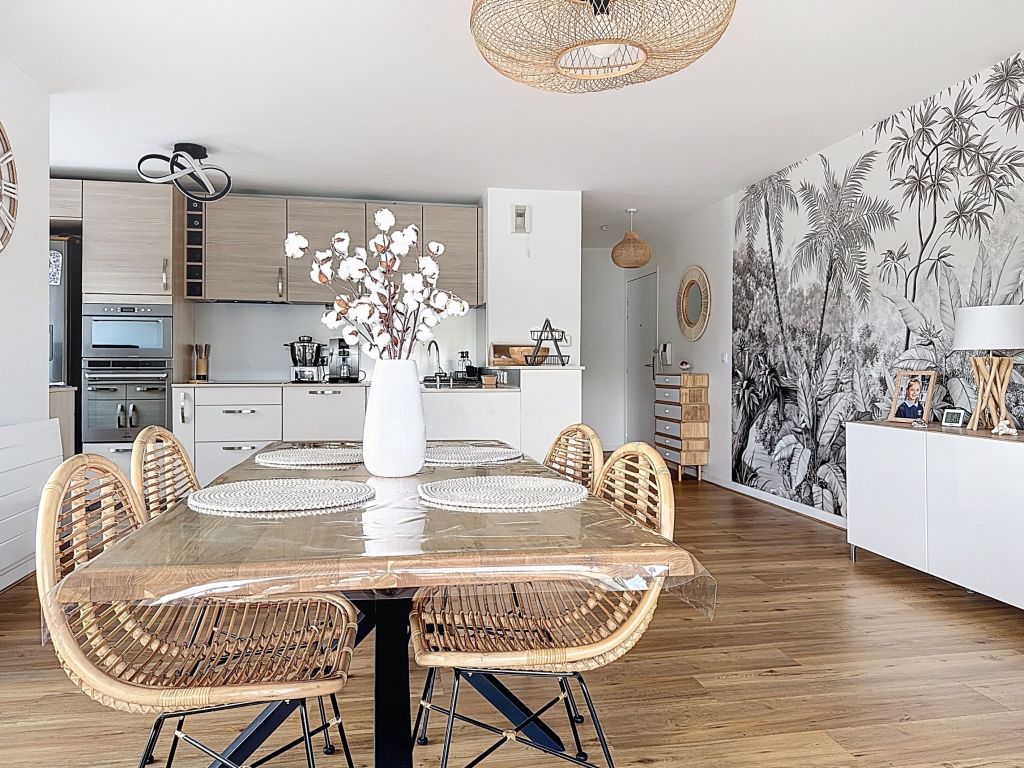appartement 5 Pièces en vente sur RUEIL MALMAISON (92500) - Plus de details