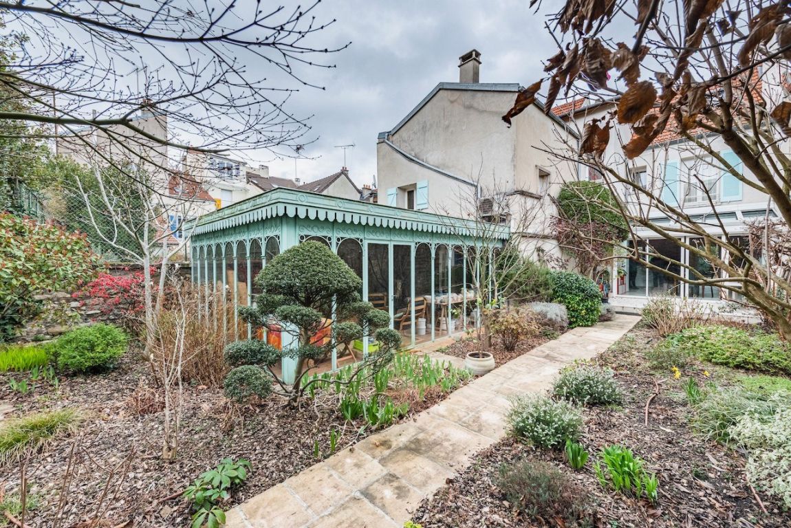maison 8 Pièces en vente sur RUEIL MALMAISON (92500) - Plus de details