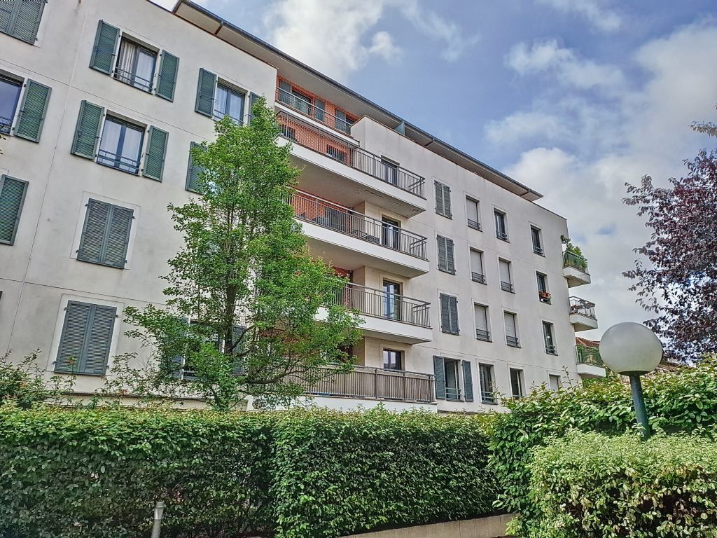 appartement 3 Pièces en location sur RUEIL MALMAISON (92500) - Plus de details