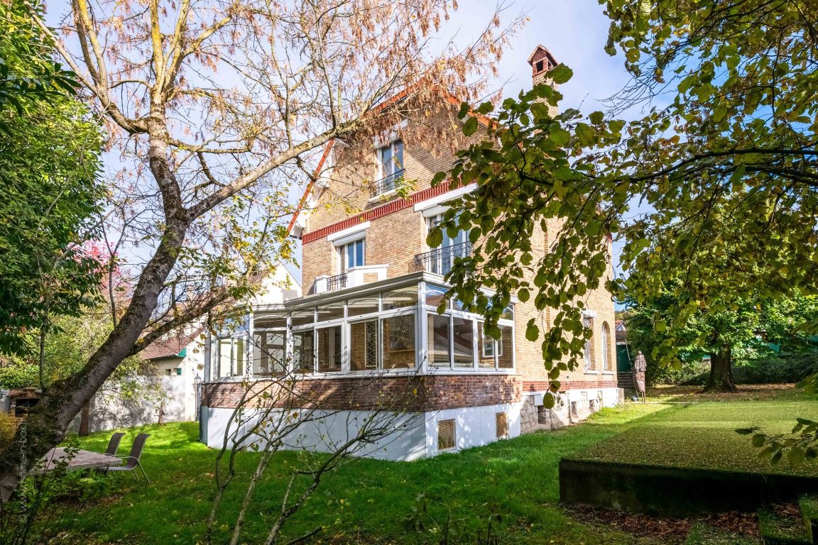 maison 7 Pièces en vente sur RUEIL MALMAISON (92500) - Plus de details