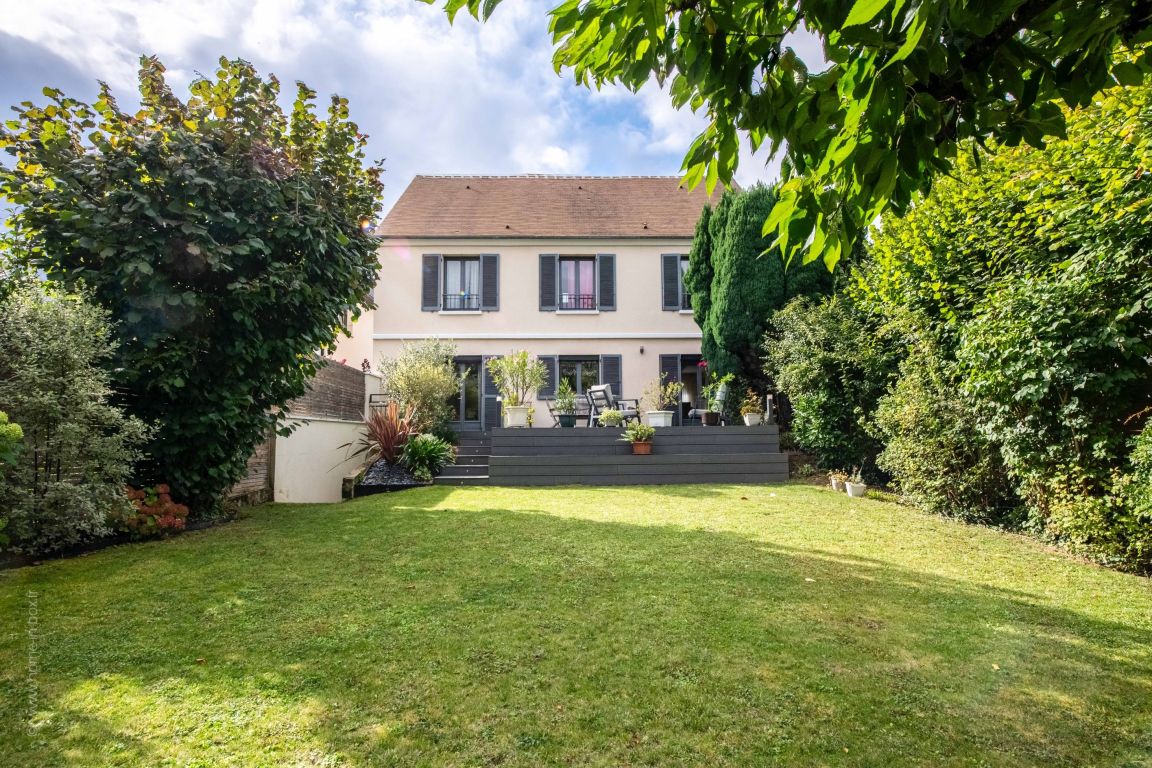 maison 7 Pièces en vente sur RUEIL MALMAISON (92500) - Plus de details