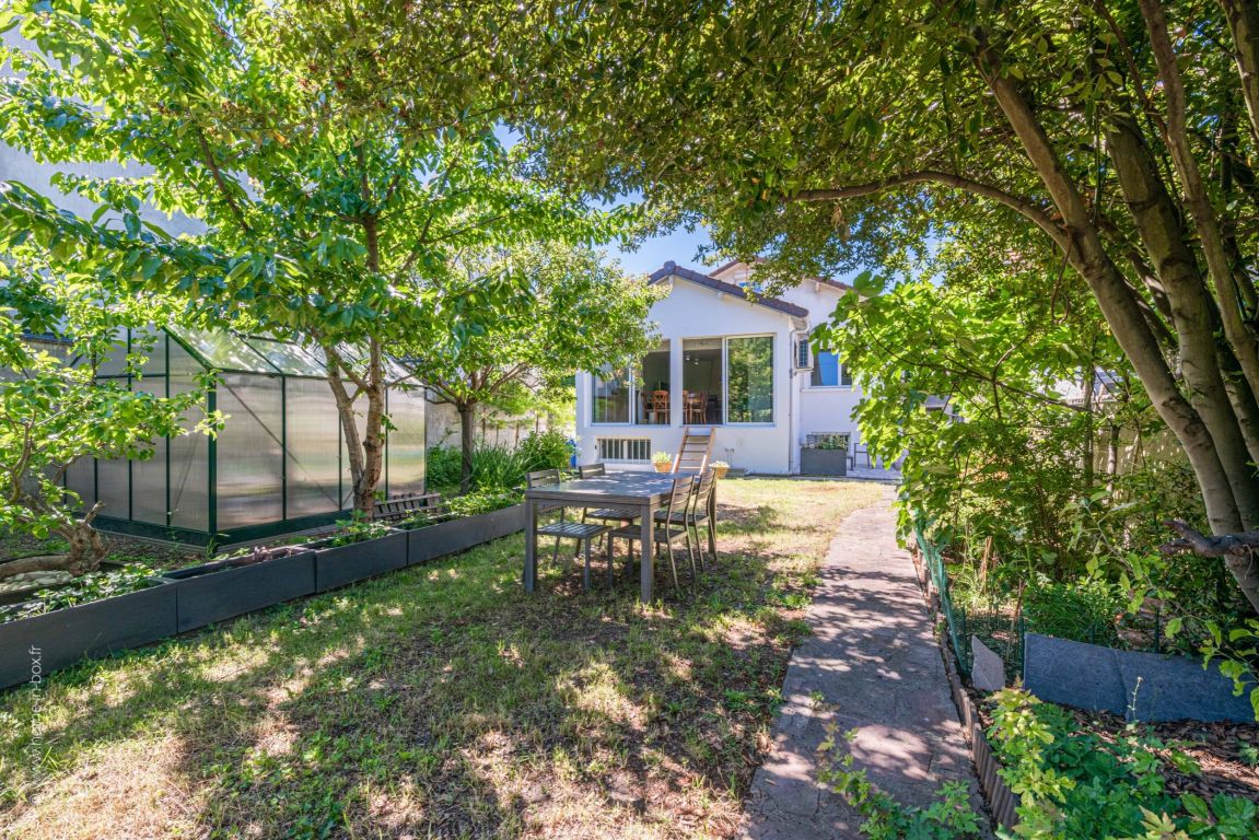 maison 4 Pièces en vente sur RUEIL MALMAISON (92500) - Plus de details