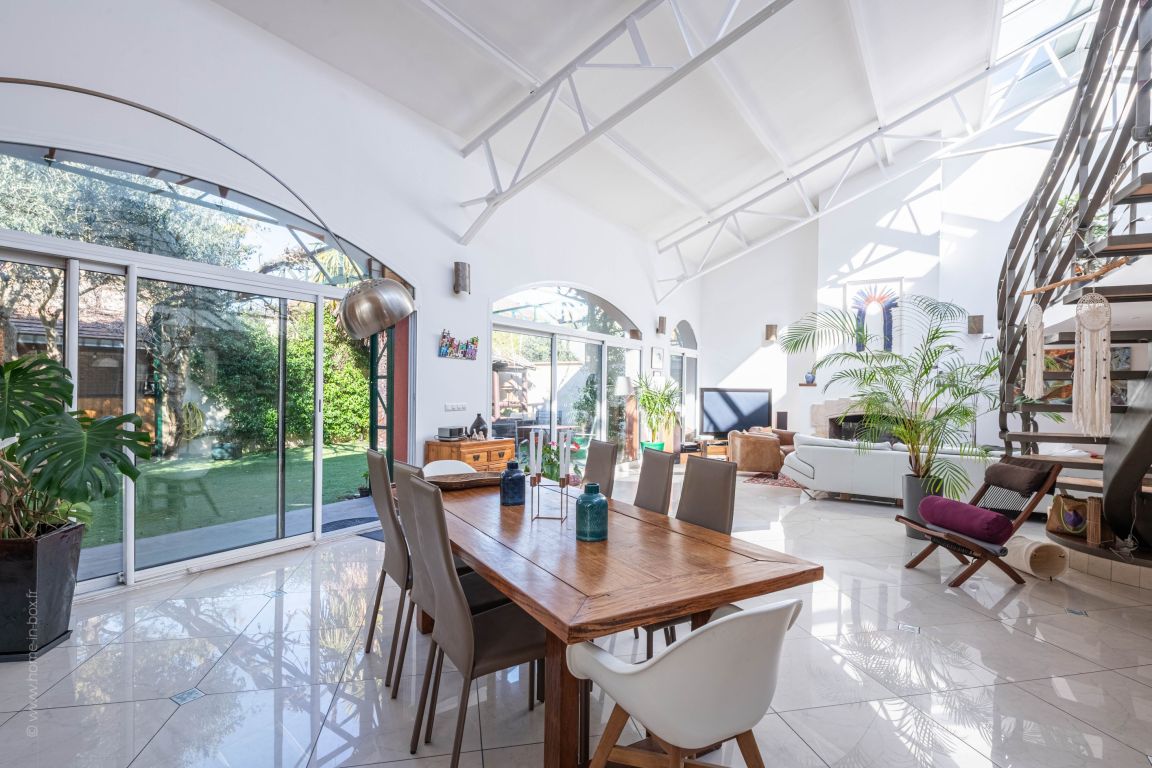 maison 5 Pièces en vente sur RUEIL MALMAISON (92500) - Plus de details