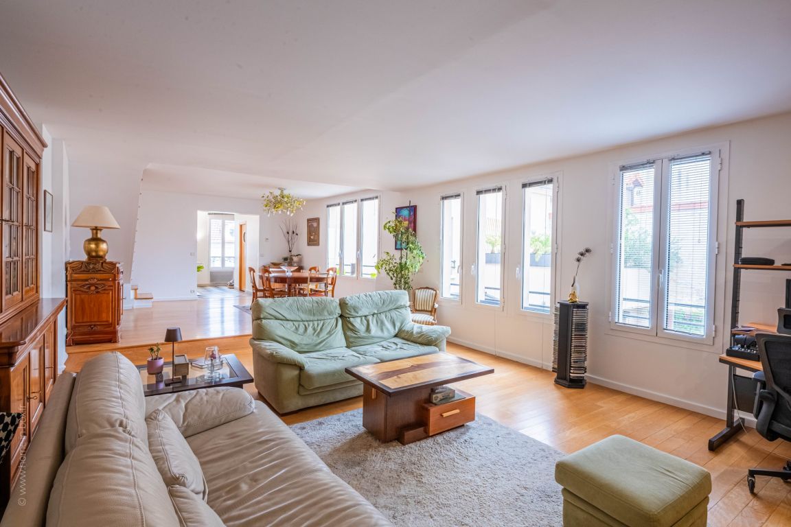 appartement 5 Pièces en vente sur RUEIL MALMAISON (92500) - Plus de details