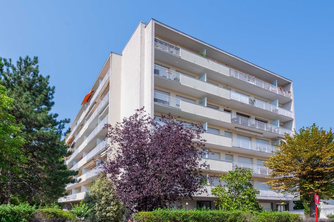 appartement 4 Pièces en vente sur RUEIL MALMAISON (92500) - Plus de details