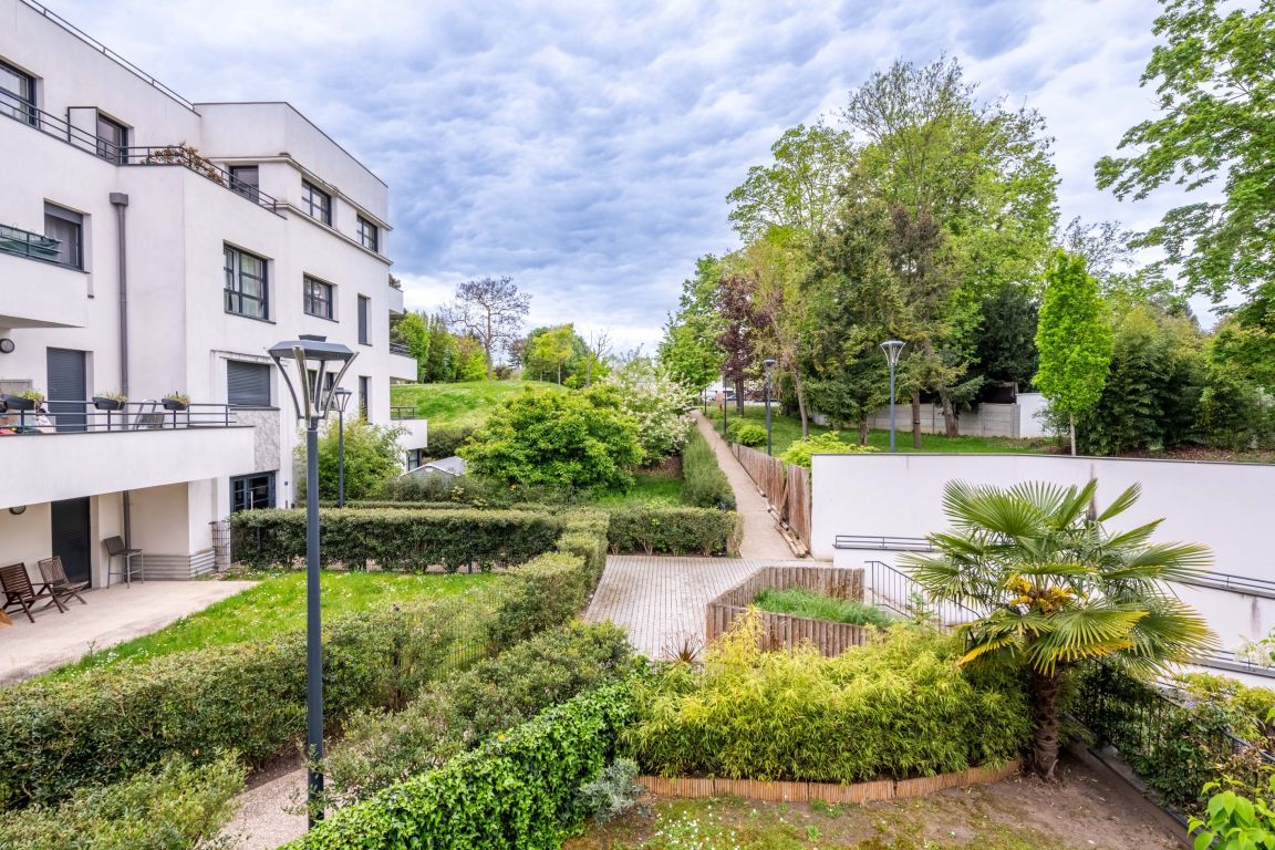 appartement 4 Pièces en vente sur RUEIL MALMAISON (92500) - Plus de details