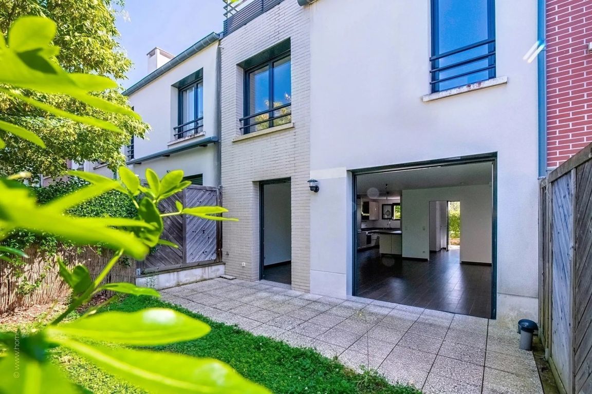 maison 5 Pièces en location sur RUEIL MALMAISON (92500) - Plus de details