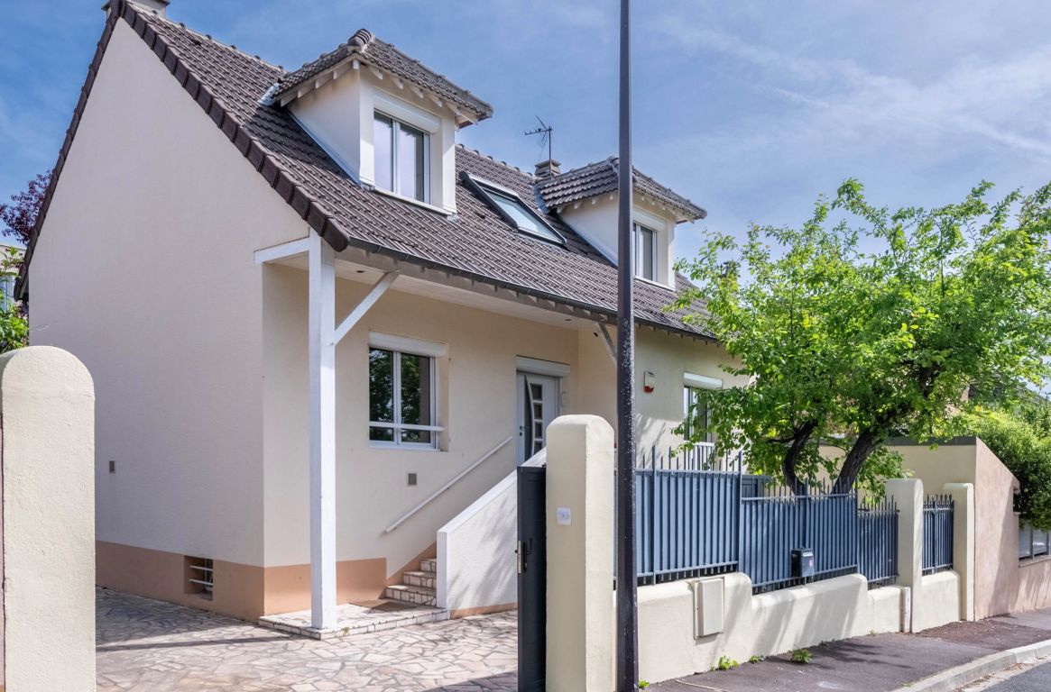 maison 6 Pièces en vente sur RUEIL MALMAISON (92500) - Plus de details