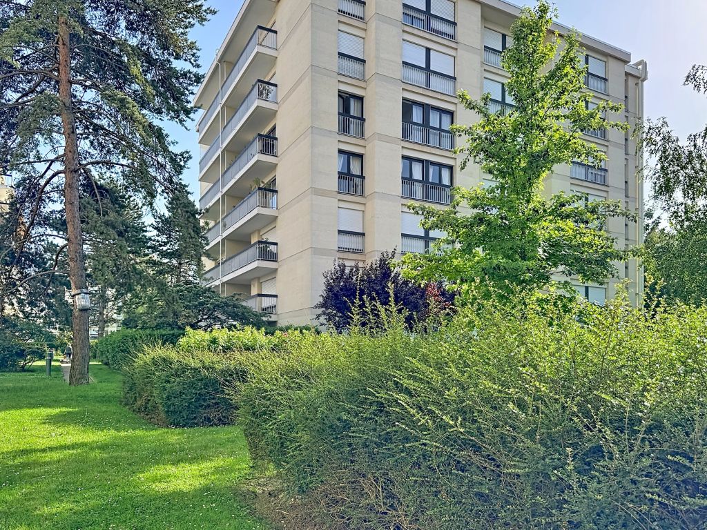 appartement 5 Pièces en vente sur RUEIL MALMAISON (92500) - Plus de details