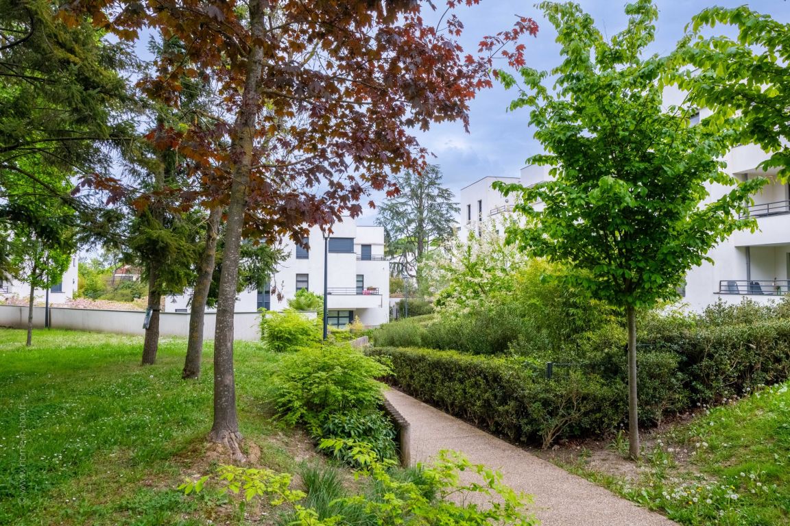 appartement 4 Pièces en vente sur RUEIL MALMAISON (92500) - Plus de details