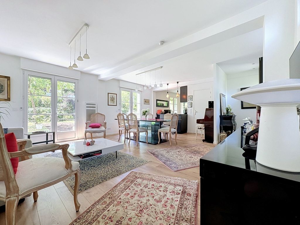 appartement 4 Pièces en vente sur GARCHES (92380) - Plus de details