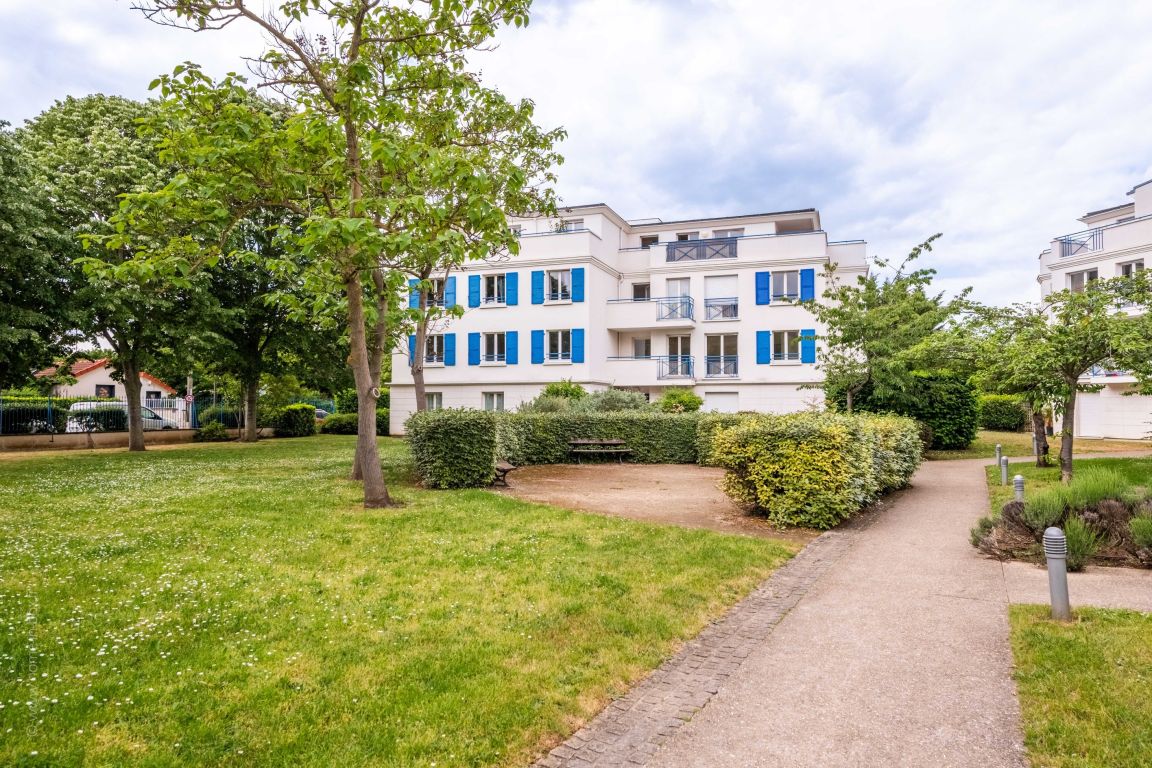 appartement 5 Pièces en vente sur RUEIL MALMAISON (92500) - Plus de details